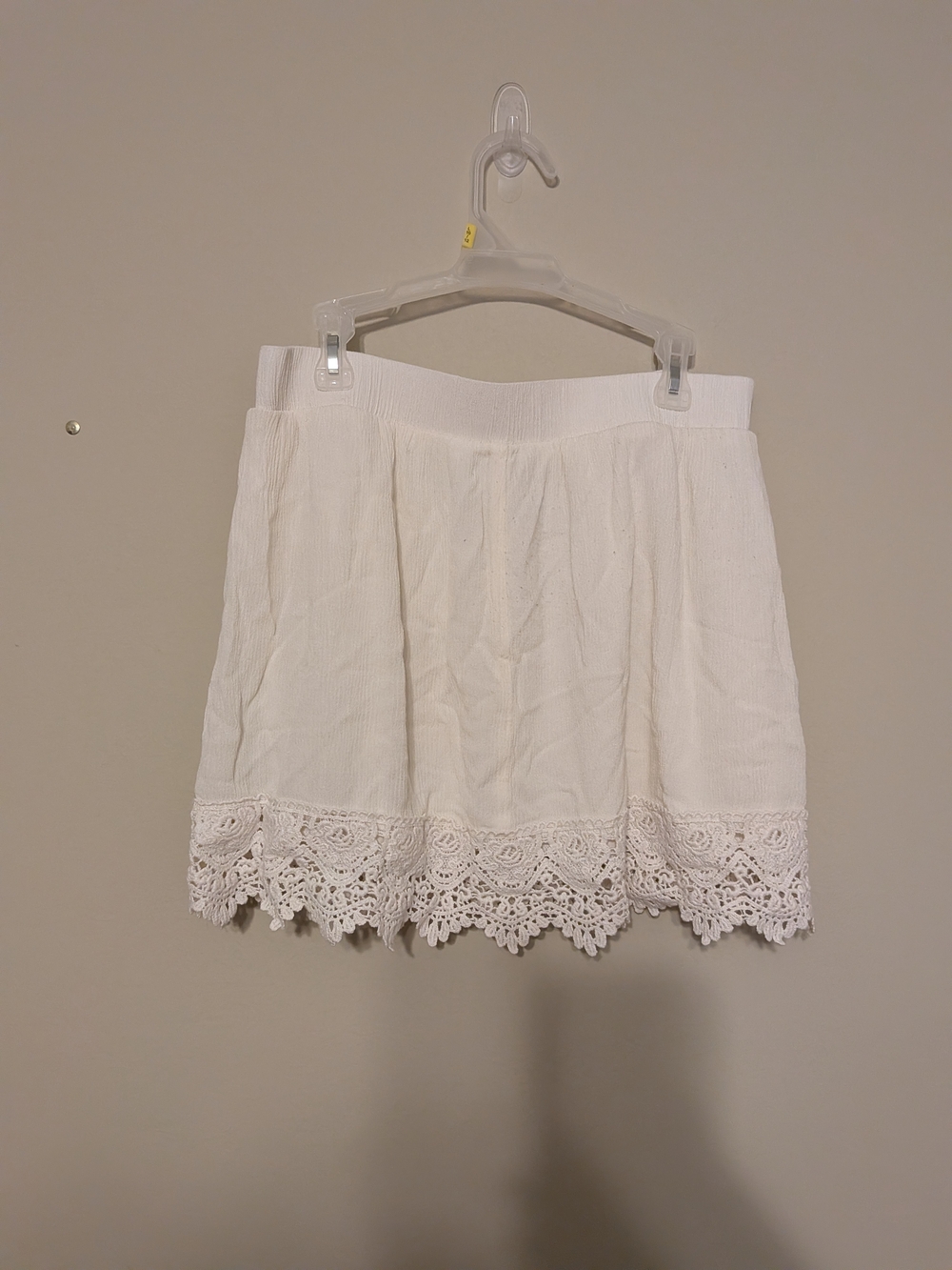 Copper Key White Crochet-Hem Mini Skirt
